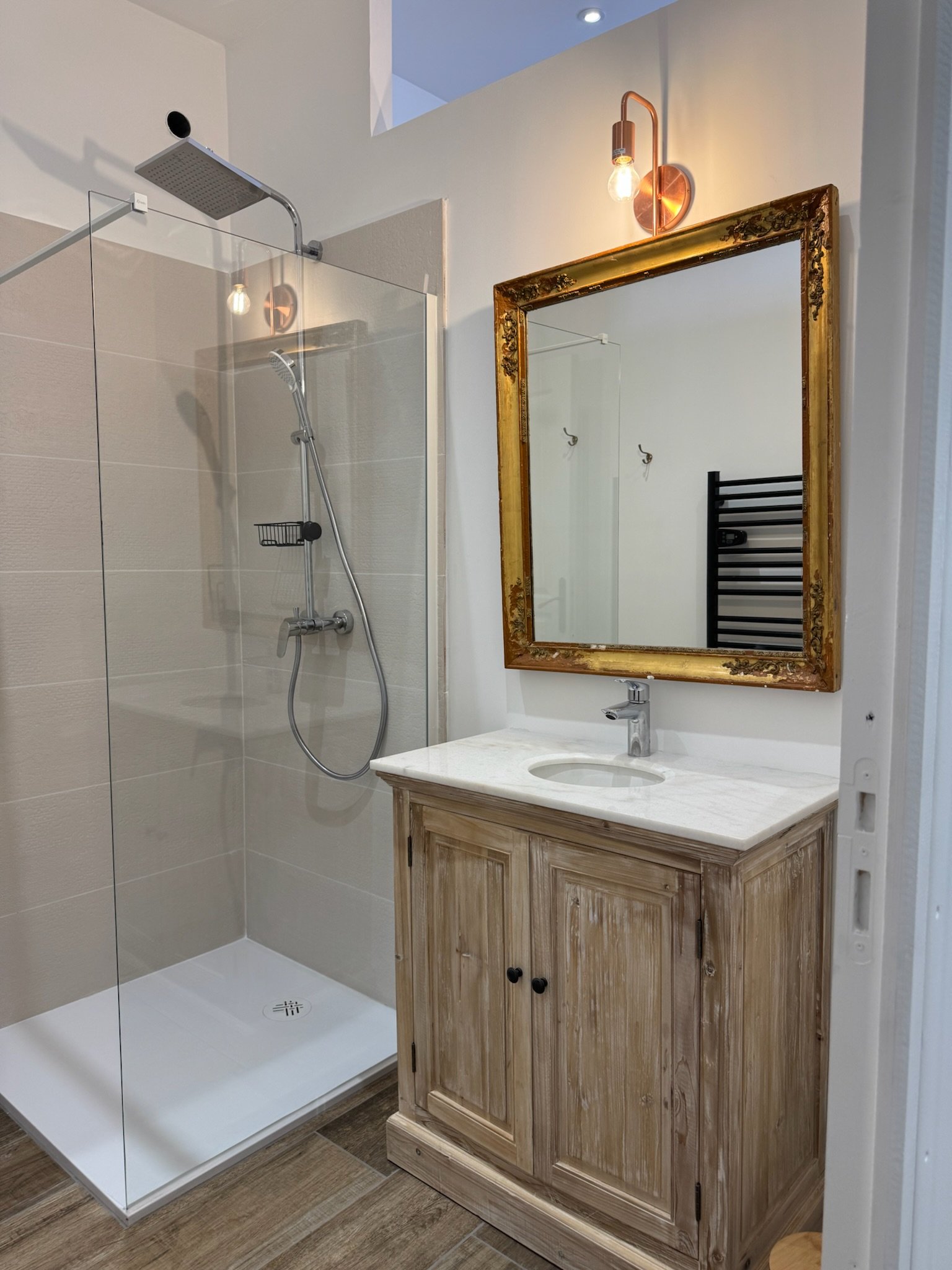 Guest rooms bathroom - walk-in shower